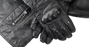 Choosing the Right Motorcycle Jacket and Pants for Safety and Comfort