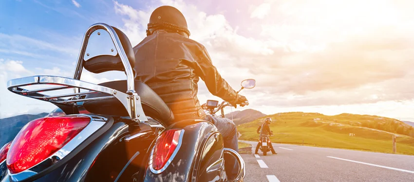 Extend Your Motorcycle Riding Season: Practical Tips for Comfort and Safety