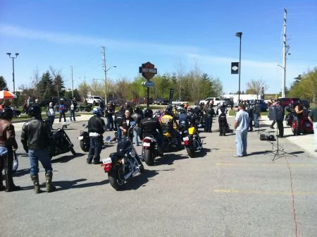 Understanding Motorcycle Passenger Etiquette: Key Guidelines for Safe Rides
