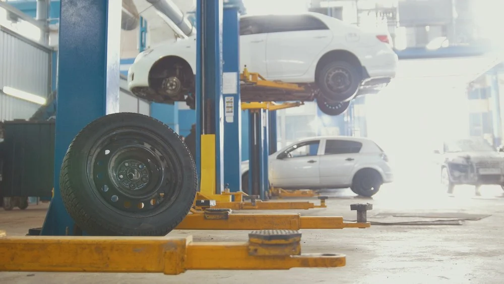 Understanding Liability When a Body Shop Employee Damages Another Vehicle