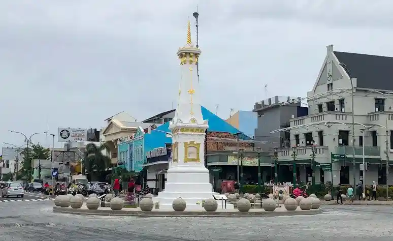 Travel Semarang Jogja