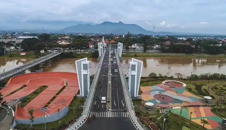 Travel Malang Kediri