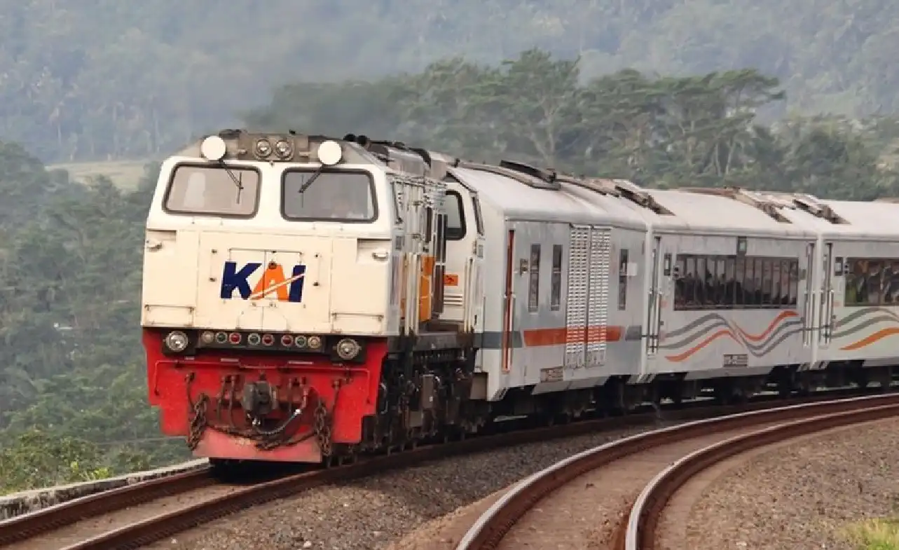 Jadwal Kereta Api di Stasiun Cimindi